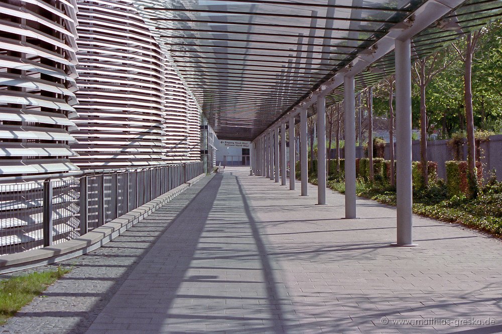 Film-309_30_ja.jpg - ... weit weg.