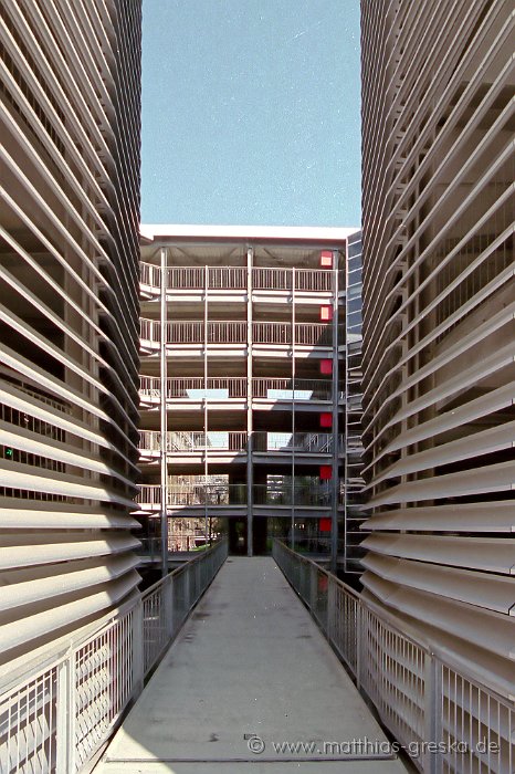 Film-309_35_ja.jpg - Eingezwengt