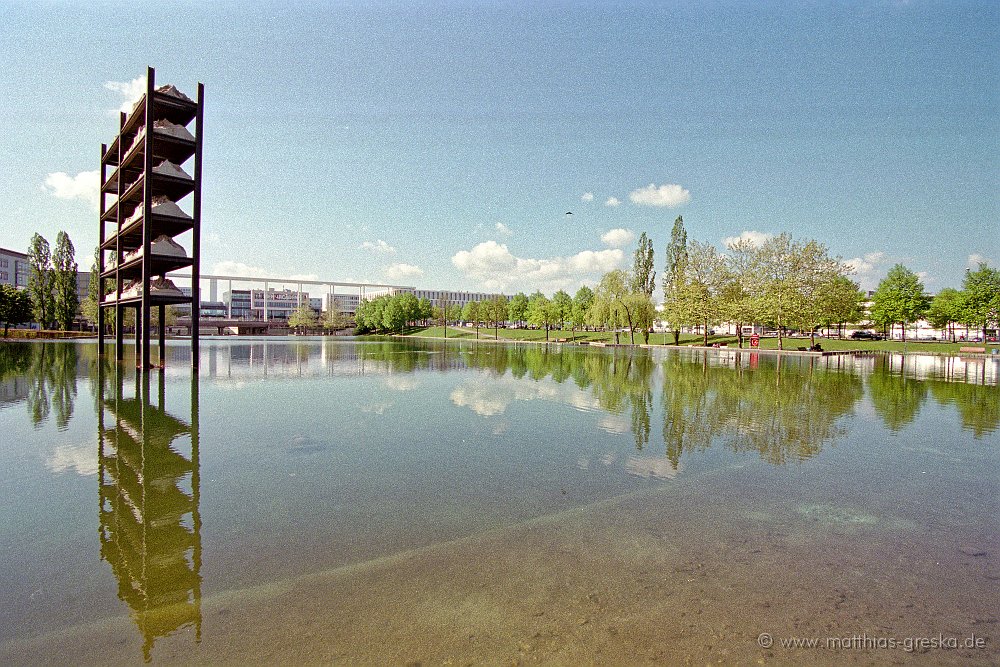 Film-310_22_ja.jpg - Kunst im Messesee