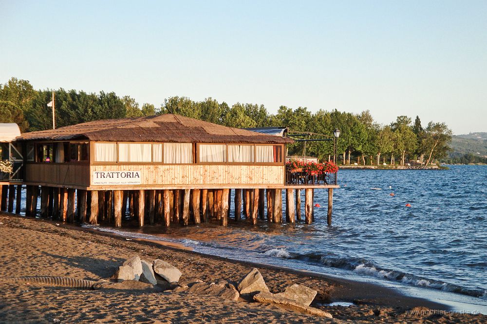 002-MSG_20120613202612_DSC04357.jpg - In Bolsena am See