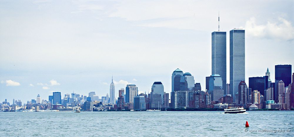 MSG_20160517155859_Mag033_00079.jpg - Die Skyline von Manhattan 2000, gesehen von Ellis Island