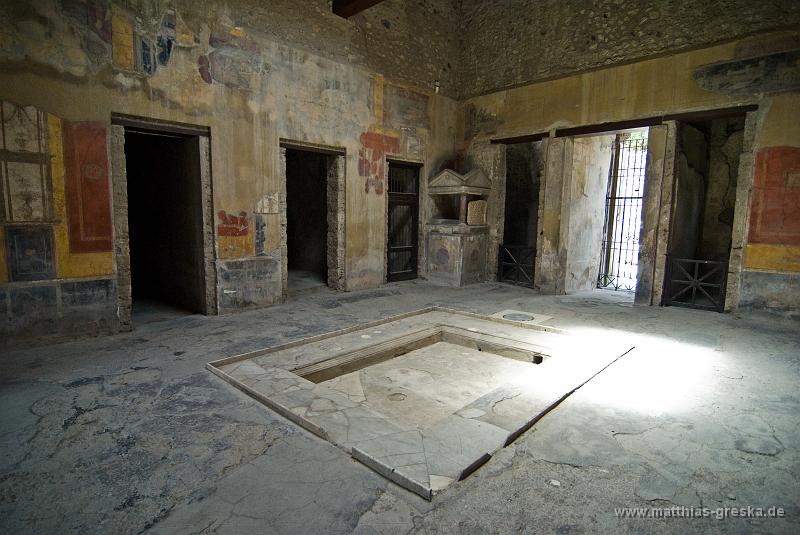 MSG_20100610132433__ND27494.jpg - Antikes Atrium in Pompeji